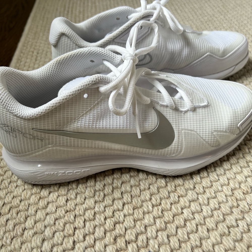 Nike Air Zoom Vapor Pro Tennis Shoes (womens)